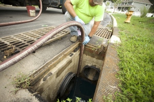 Emergency spill response commack